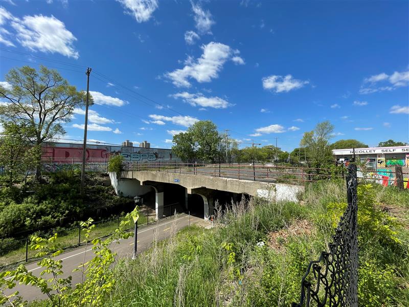 Existing Lake and Nicollet site