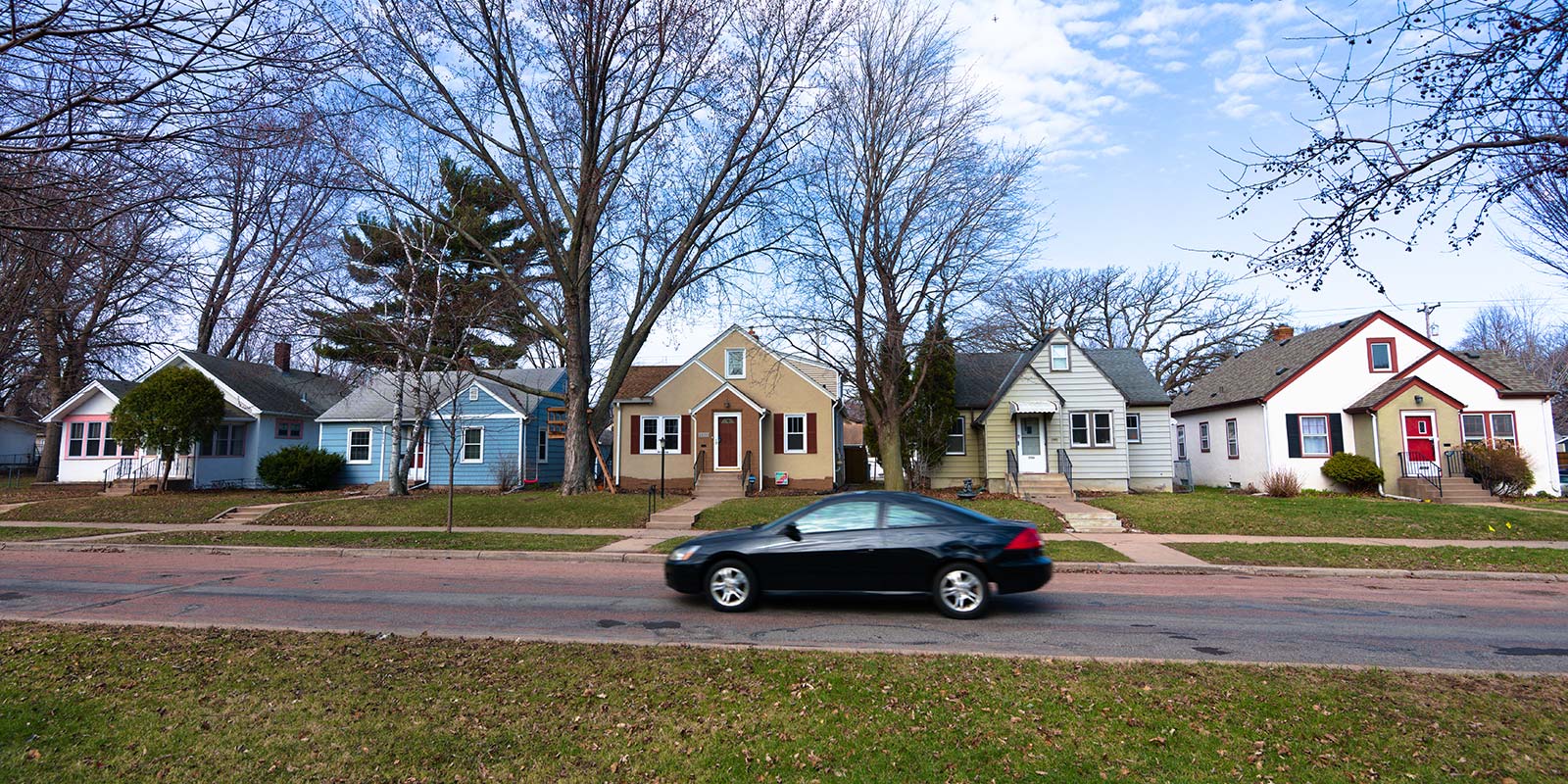 Houses in Beltrami neighborhood, Fibonacci Blue, CC BY 2.0, via Wikimedia Commons