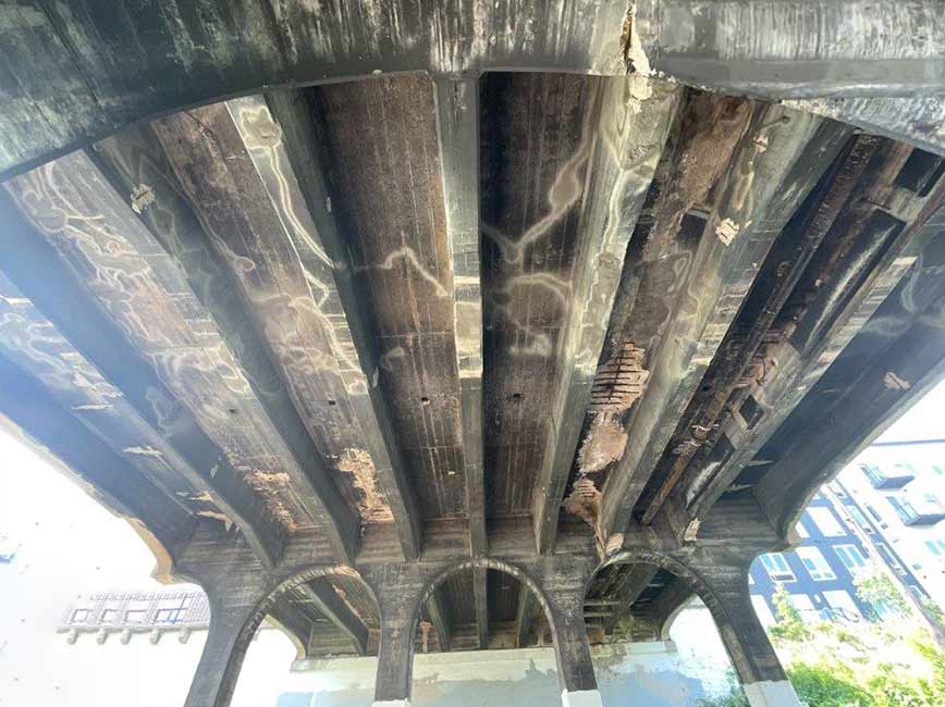 View of the bridge from underneath 