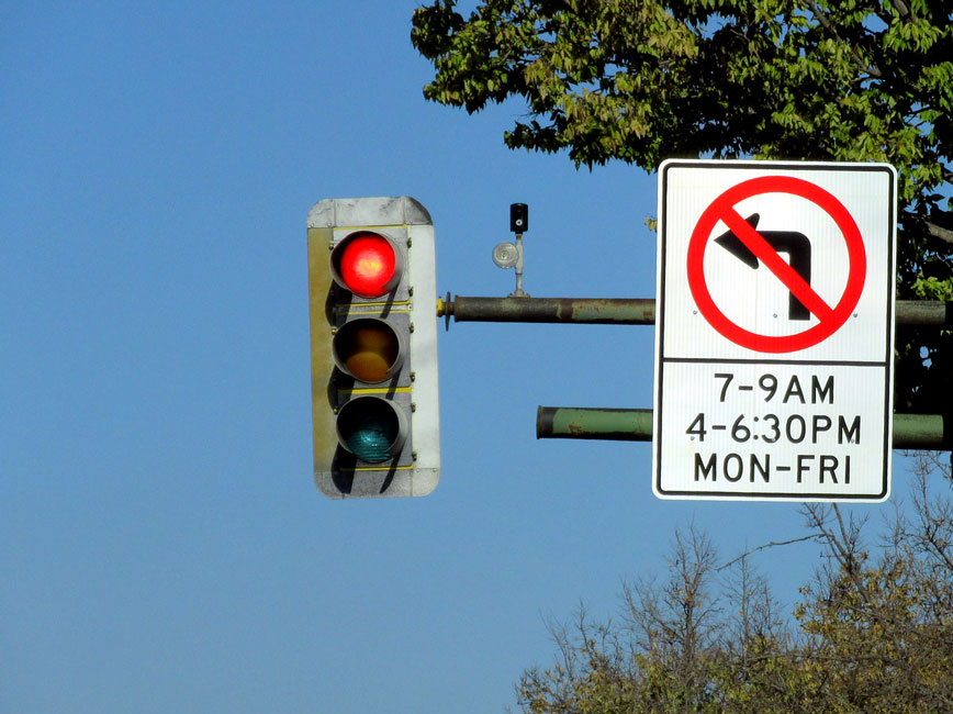 Photo of a green traffic light