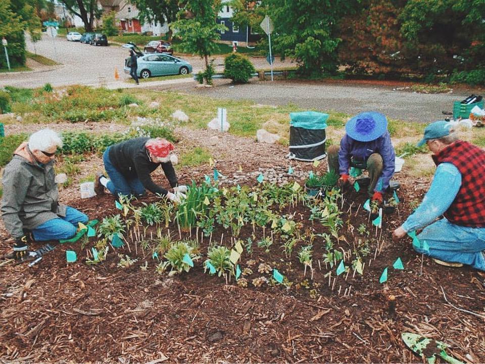 Talmage Crossing gardeners at work Talmage Crossing gardeners at work