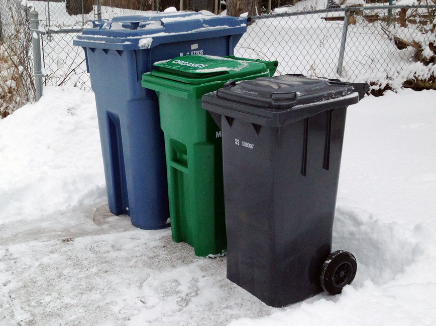 How to shovel around your recycling and garbage carts How to shovel around your recycling and garbage carts
