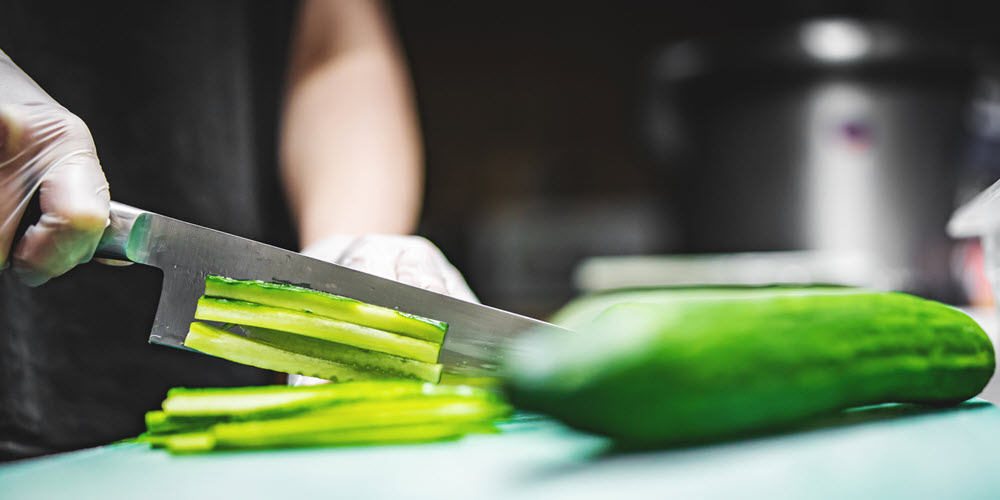 Learn how to serve safe food Learn how to serve safe food