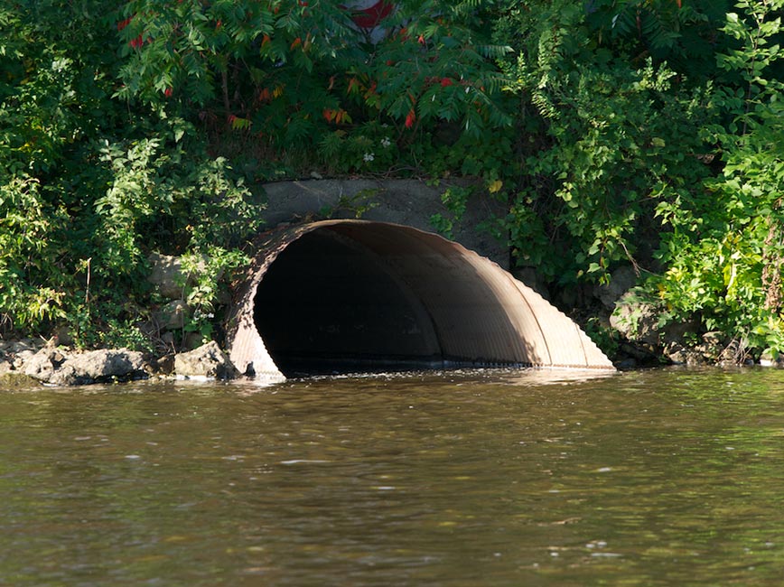 Storm drain on Mississippi River Storm drain on Mississippi River